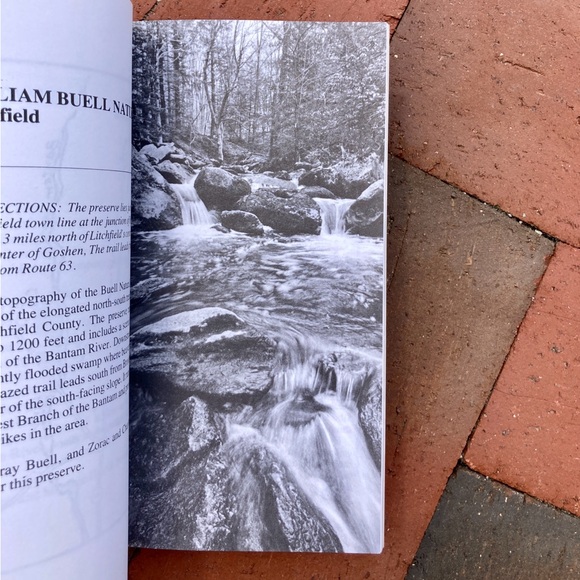 1982 Country Walks in Connecticut Hiking Guide Nature Conservancy New England - Picture 7 of 11